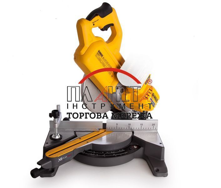 Пила торцювальна акумуляторна DeWALT DCS777N DCS777N фото