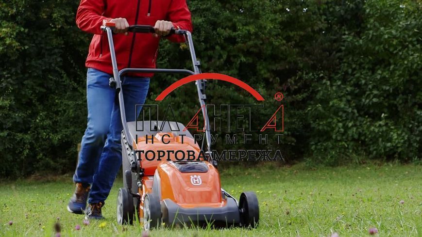 Акумуляторна газонокосарка Husqvarna LC 141i (9676284-01) 9676284-01 фото