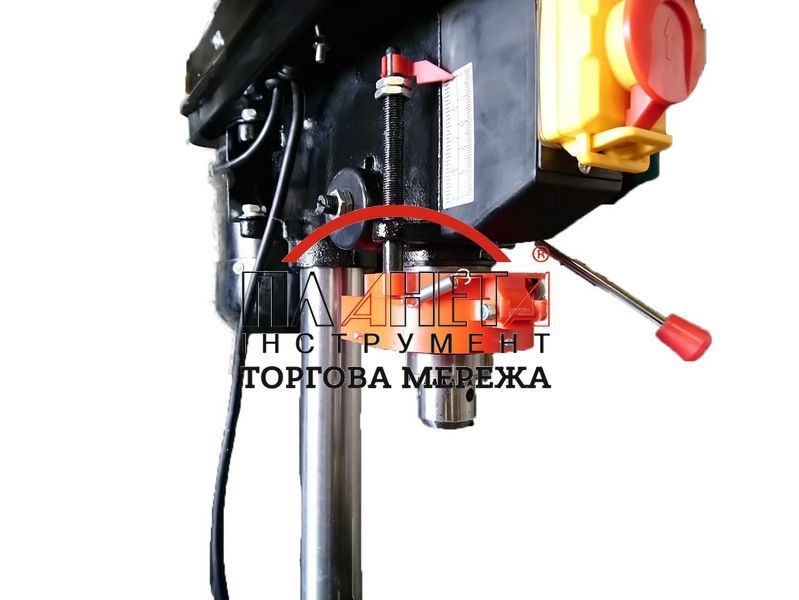 Свердлильний верстат Stark DP-13-590 180500015 фото