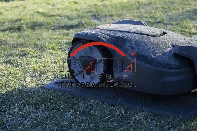 Газонокосарка-робот Husqvarna AM 320 NERA (9705351-11) 9705351-11 фото