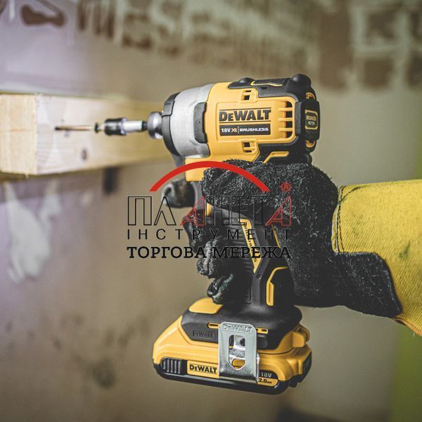 Набір із двох акумуляторних безщіткових інструментів DeWALT DCK2062L2T DCK2062L2T фото