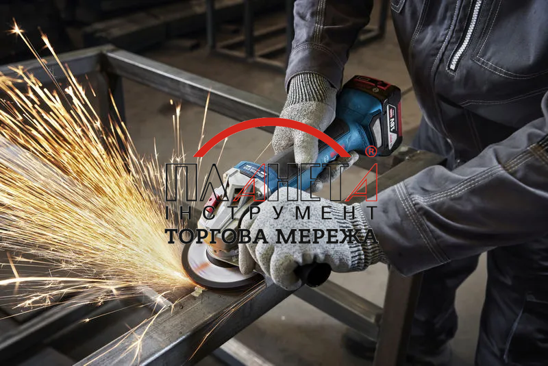Набір 18V-SET акумуляторний комбінований Bosch Professional, складається з болгарки GWS 18V-8, перфоратора GBH 18V-22, двох акб 4.0Ah 18В, зарядного GAL 18V-40 та сумки M-BAG (0615V0003C) 0615V0003C фото