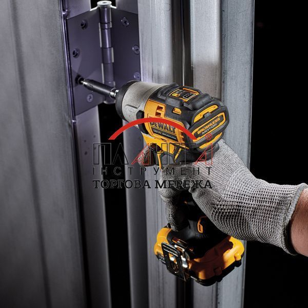 Набір із двох акумуляторних безщіткових інструментів DeWALT DCK2110C2T DCK2110C2T фото