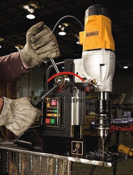 Верстат свердлильний мережевий магнітний DeWALT DWE1622K DWE1622K фото