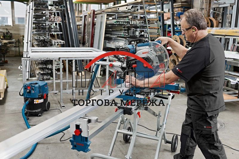 Пила торцювальна BOSCH GCM 12 SDE 0601B23100 фото