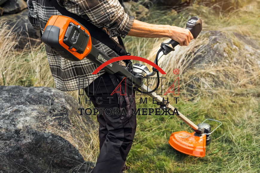 Травокосарка Husqvarna 220iR KIT (АКБ+ЗП) (9707544-02) 9707544-02 фото