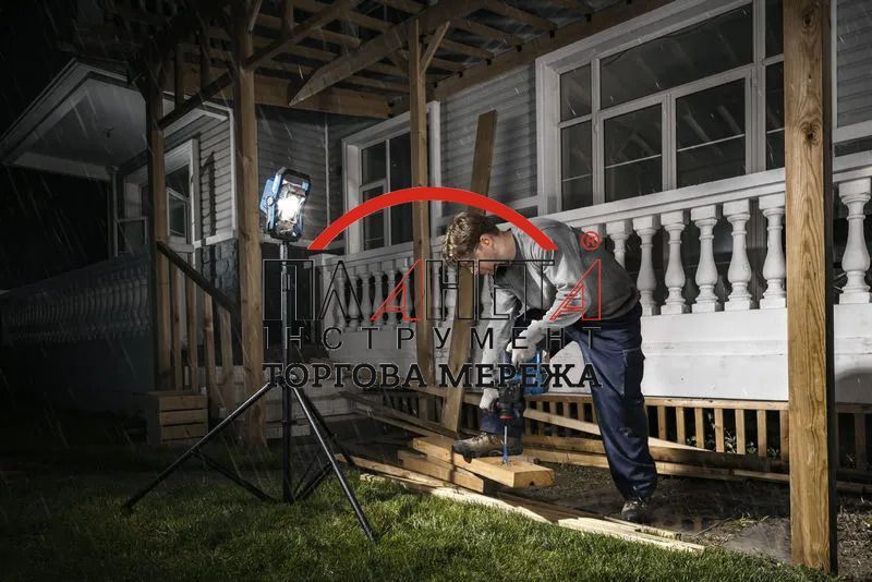 Акумуляторний ліхтарик для будівельного майданчика GLI18V-3000 Bosch Professional (06014A8100) 06014A8100 фото