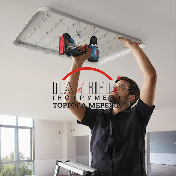 Набір 18V-SET акумуляторний комбінований Bosch Professional, складається з шурупокрута GSR 18V-65, гайковерта GDX 18V-285, перфоратора GBH 18V-22, трьох акб GBA 18V 5,0AH, зарядного GAL 12V-18V-80, сумки M-BAG (0615A50093) 0615A50093 фото