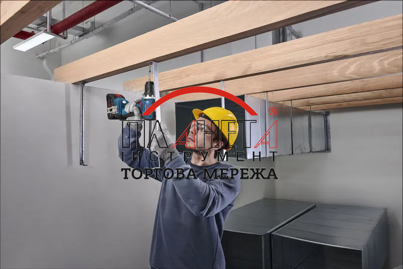 Набір 18V-SET акумуляторний комбінований Bosch Professional, складається з шурупокрута GSR 18V-65, гайковерта GDX 18V-285, перфоратора GBH 18V-22, трьох акб GBA 18V 5,0AH, зарядного GAL 12V-18V-80, сумки M-BAG (0615A50093) 0615A50093 фото